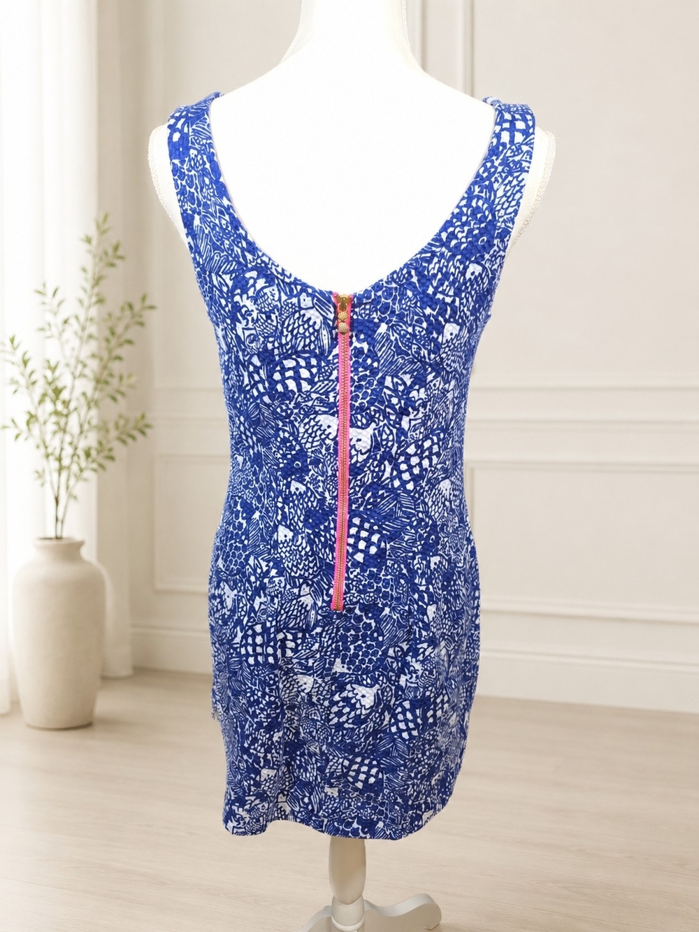 Lilly Pulitzer Blue White Embroidered Shift Dress Size 8 - Picture 3 of 7